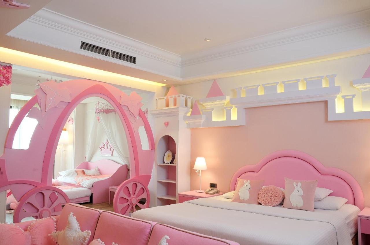 E-Da Royal Hotel Dashu Esterno foto Hello Kitty themed hotel room