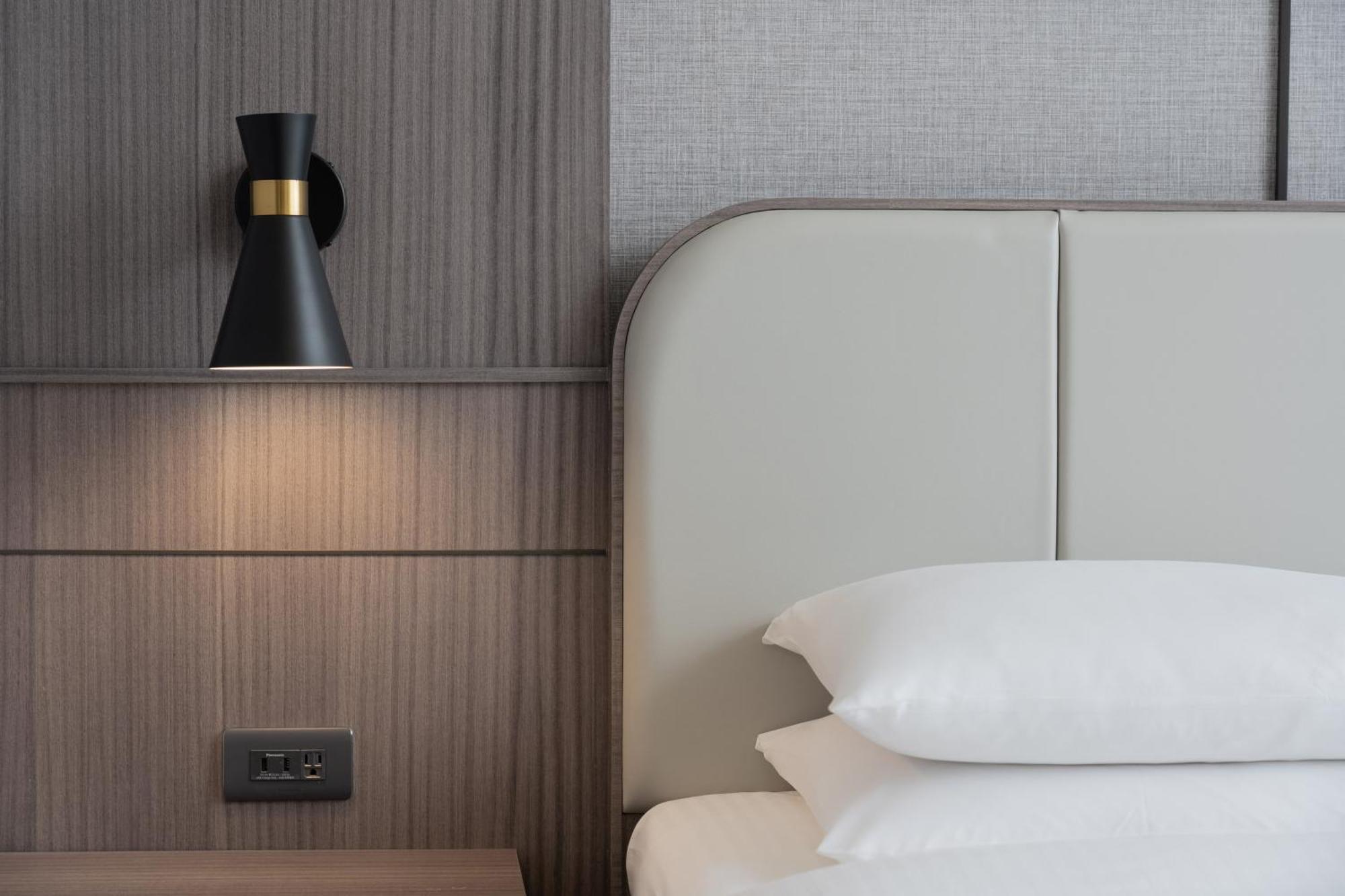 E-Da Royal Hotel Dashu Esterno foto A wall-mounted light
