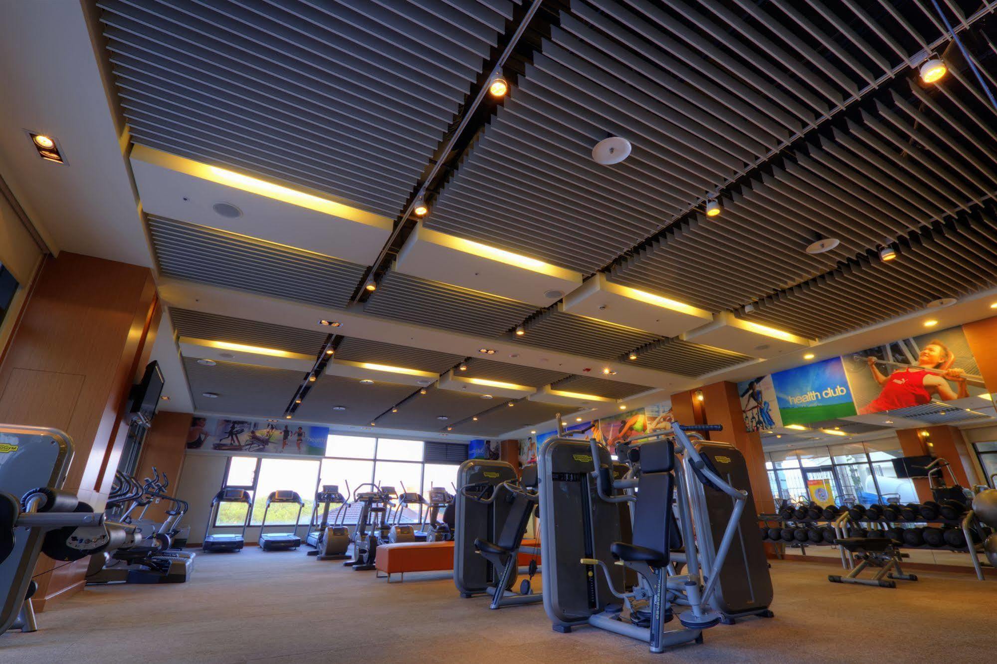 E-Da Royal Hotel Dashu Esterno foto The gym at the 101 Tower